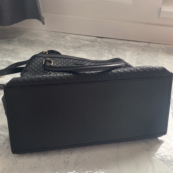 Gucci Guccissima Black Leather Tote Bag (Larger Size) - Picture 6 of 16